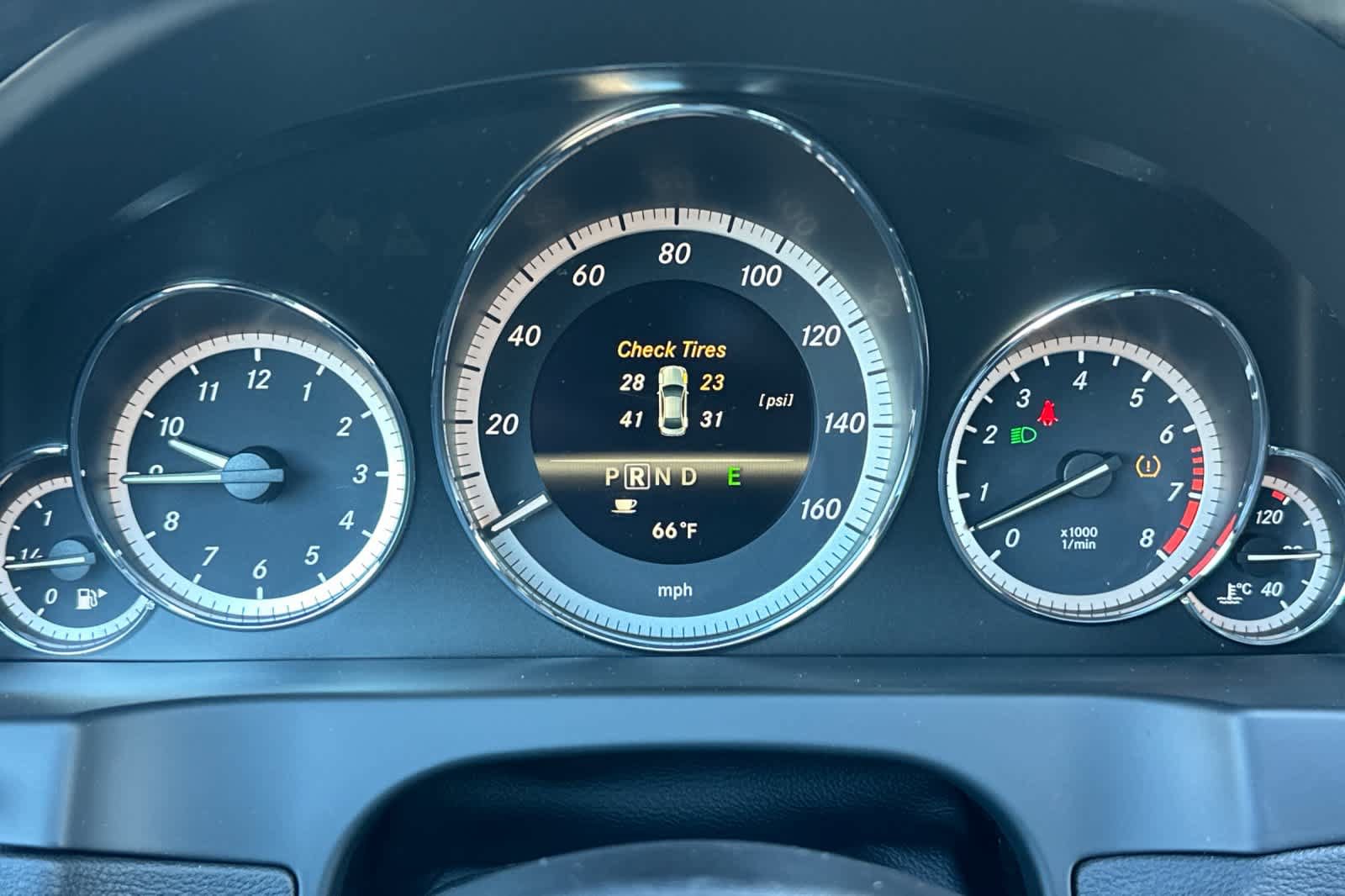 Used 2013 Mercedes-Benz E 350 Coupe image 22