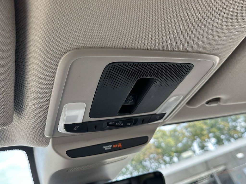 Certified 2025 Honda HR-V EX-L image 30