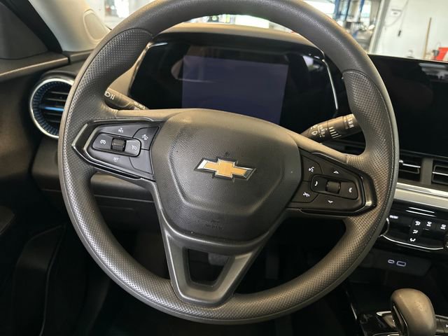 Used 2024 Chevrolet Trax LT image 16