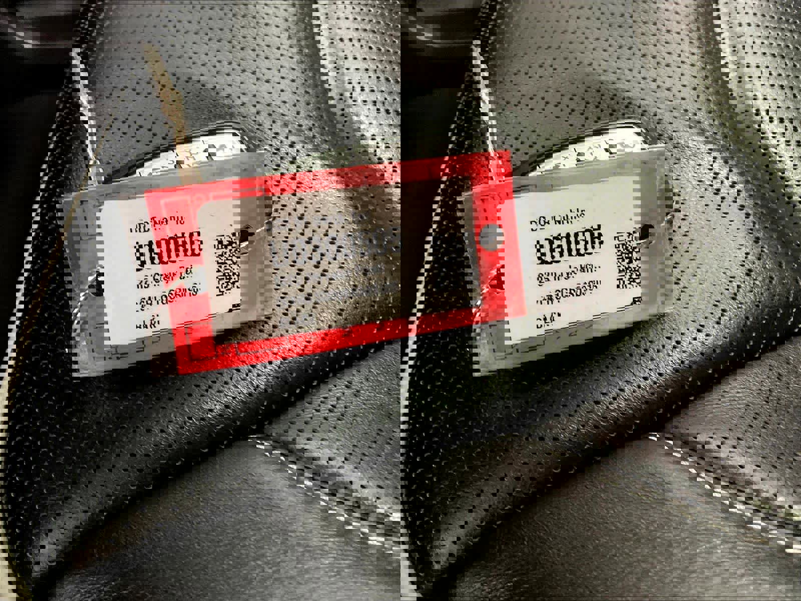 Used 2025 Chrysler Pacifica Limited image 32