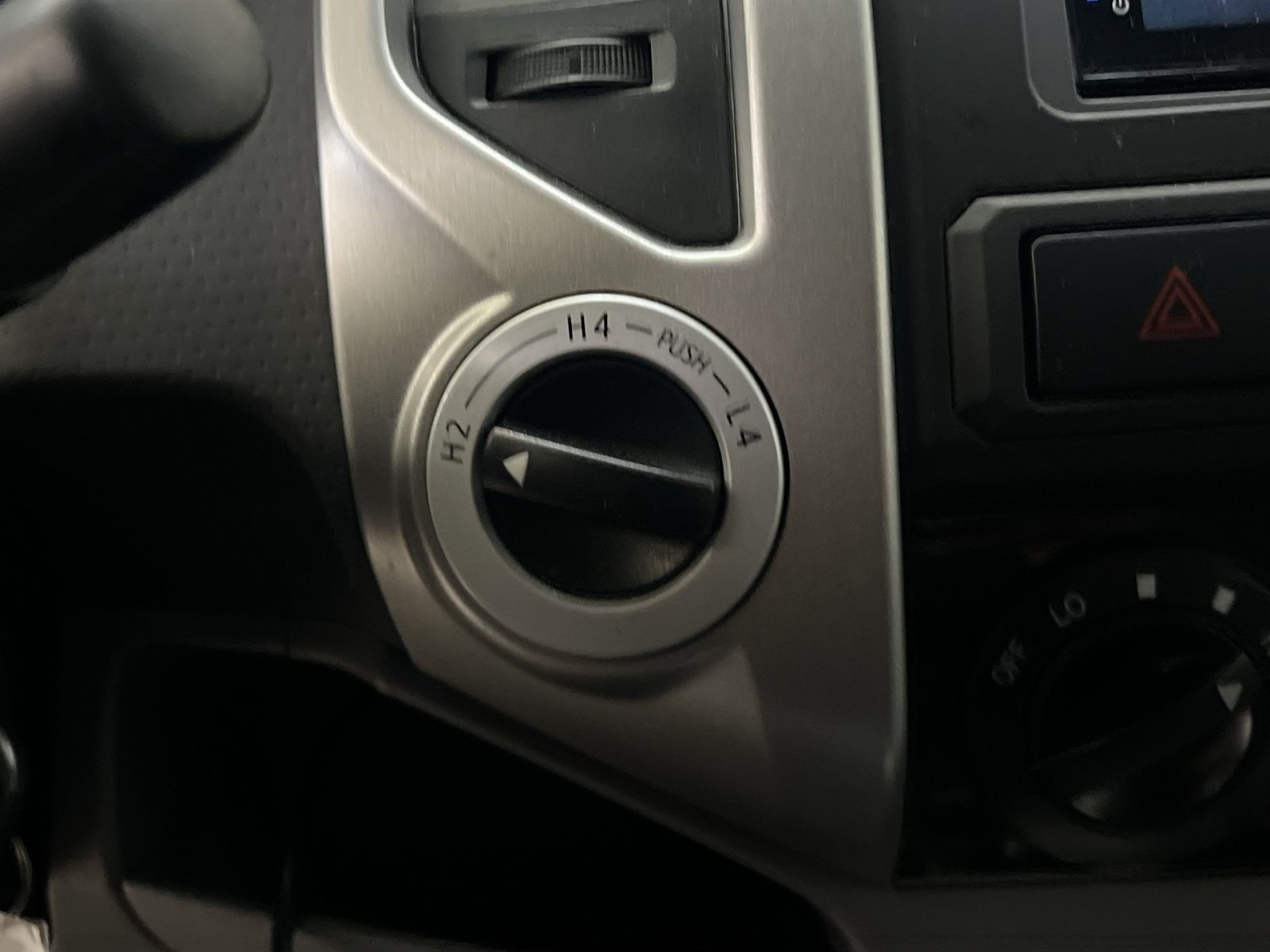 Used 2013 Toyota Tacoma 4x4 Access Cab V6 w/ TRD Sport Pkg image 32