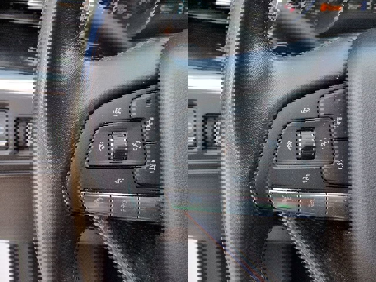 Used 2023 Cadillac XT6 Premium Luxury w/ Technology Package image 12