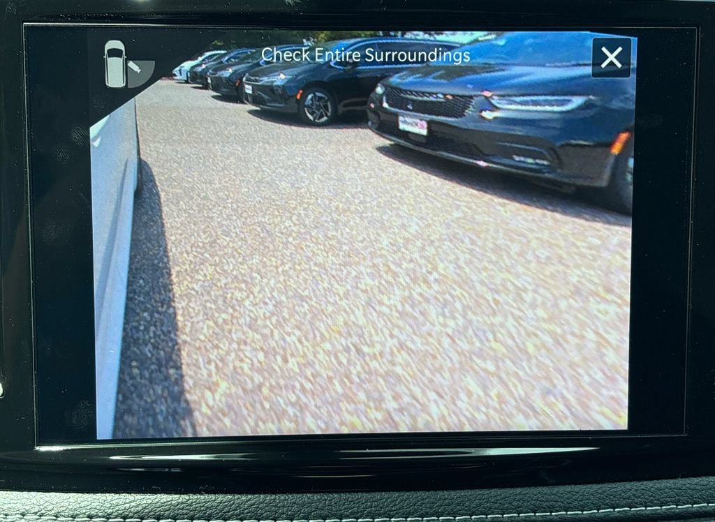 New 2027 Chrysler Pacifica Limited FWD image 40