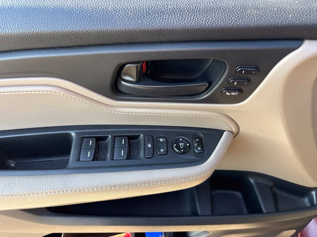 Used 2019 Honda Odyssey EX-L image 18