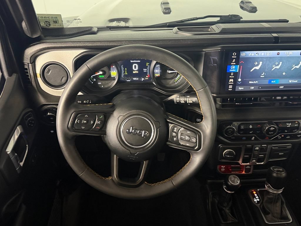 Used 2024 Jeep Wrangler Unlimited AWD/4WD image 14