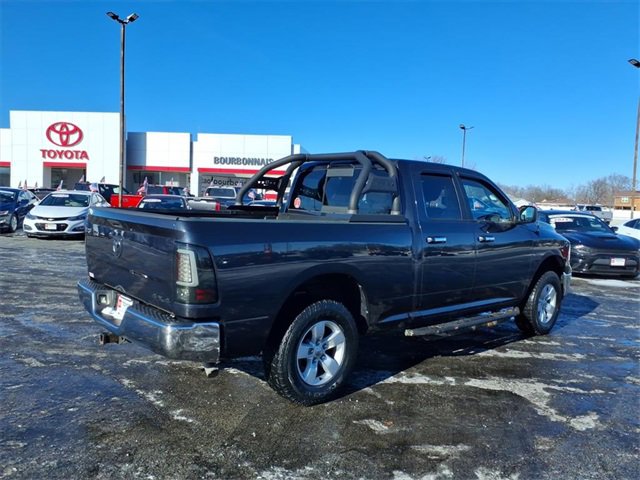 Used 2017 RAM 1500 Classic SLT image 3