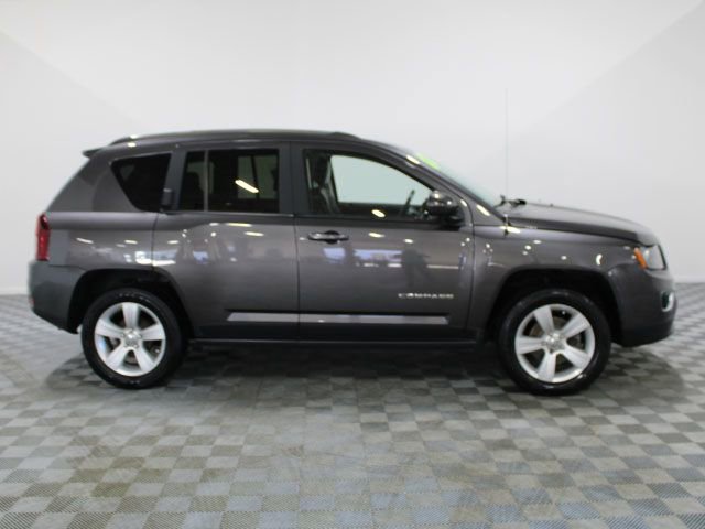 Used 2015 Jeep Compass High Altitude image 7