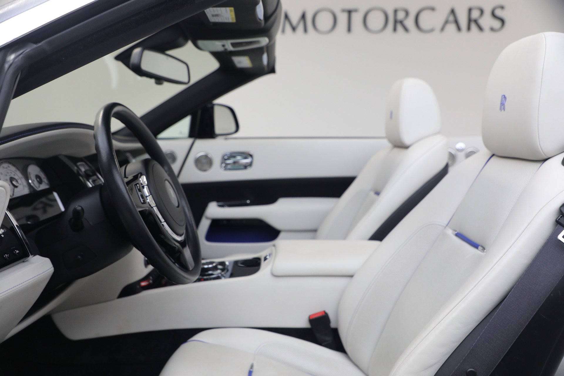 Certified 2017 Rolls-Royce Dawn image 28