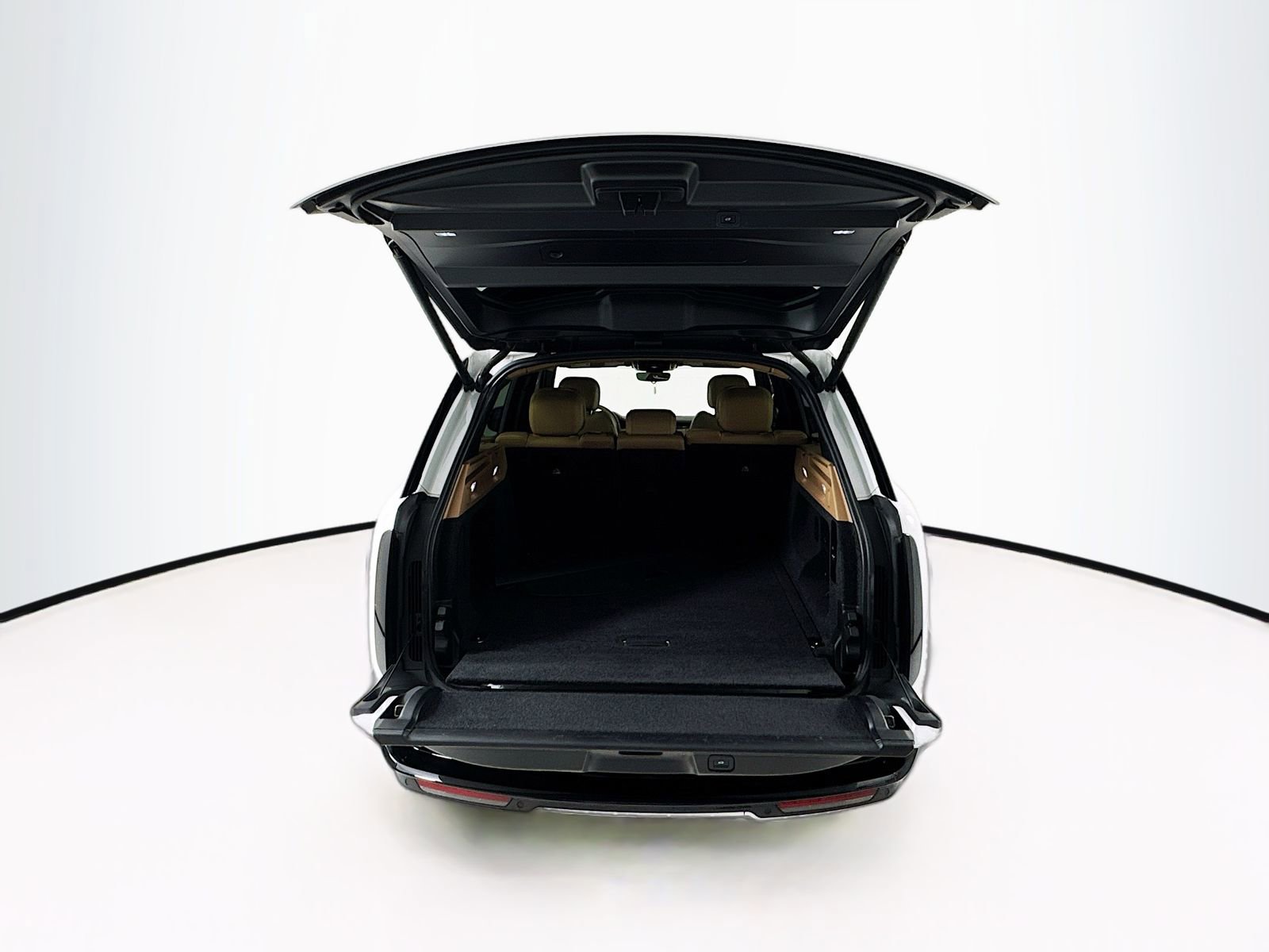 Used 2023 Land Rover Range Rover SE image 30