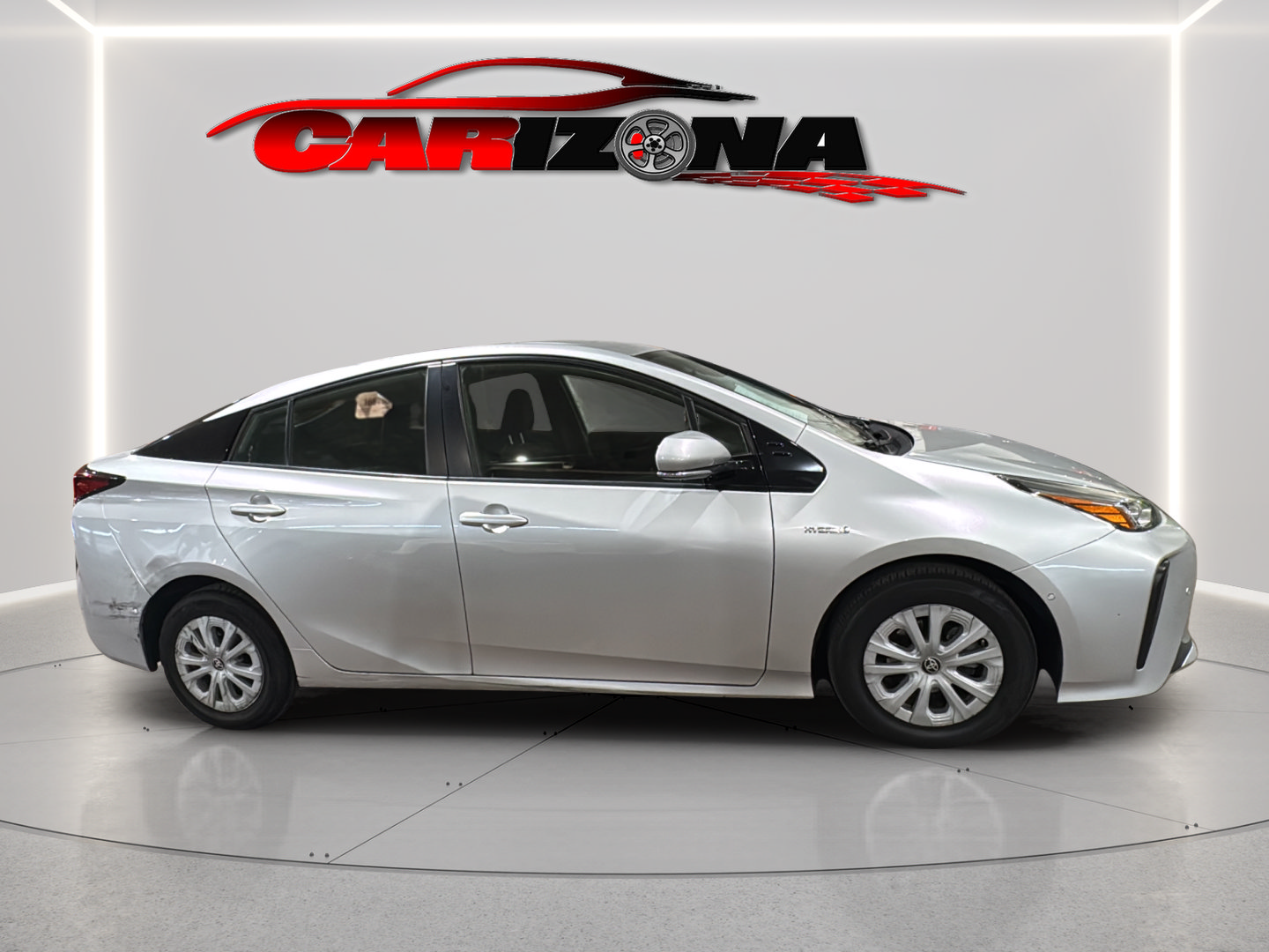 Used 2019 Toyota Prius LE w/ Preferred Accessory Package FWD image 4