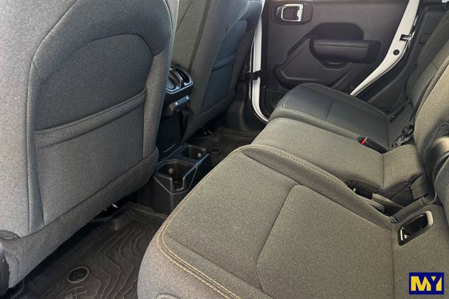 Used 2025 Jeep Gladiator Willys image 14
