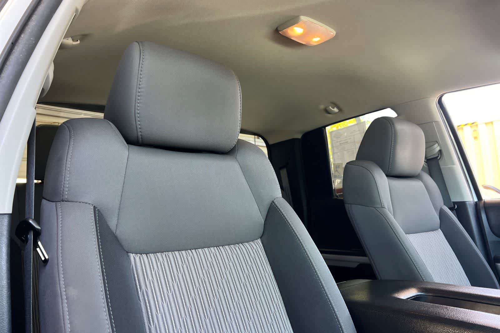 Used 2014 Toyota Tundra SR5 w/ SR5 Upgrade Package RWD image 18