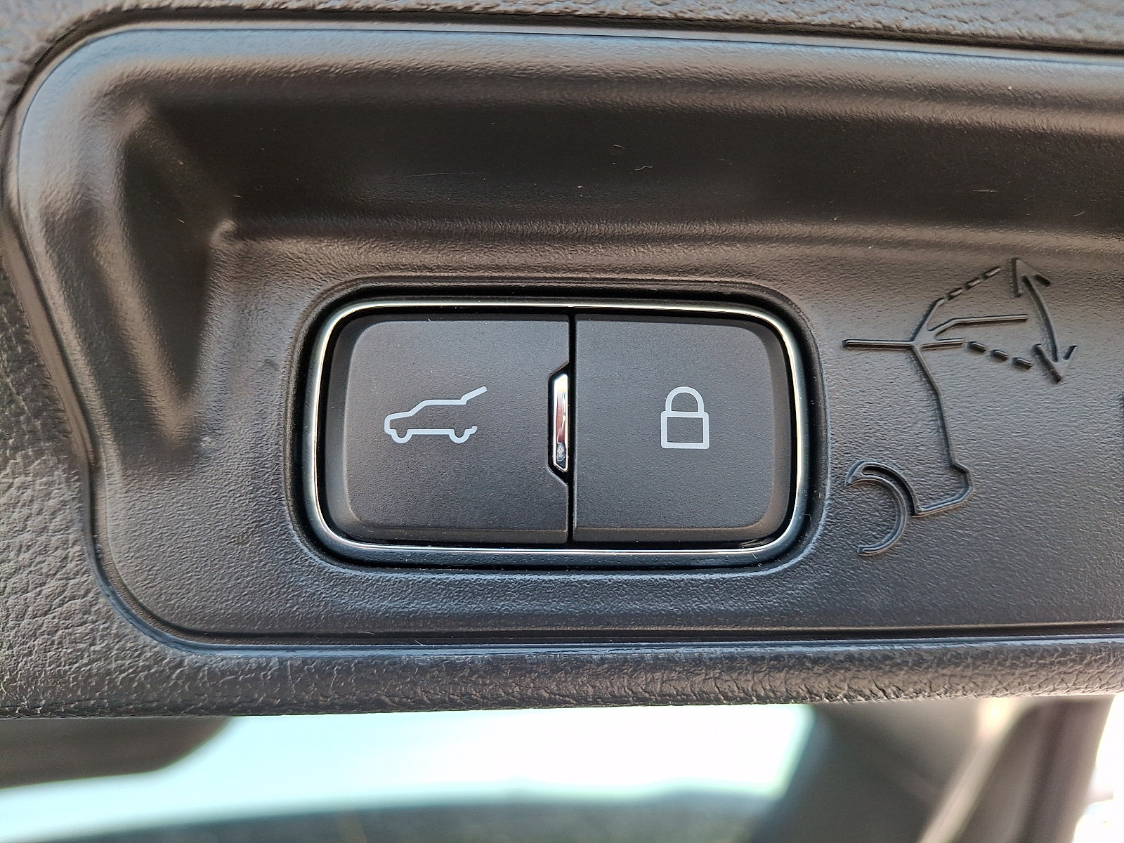Certified 2022 Ford Explorer Timberline w/ Timberline Technology Package AWD/4WD image 32