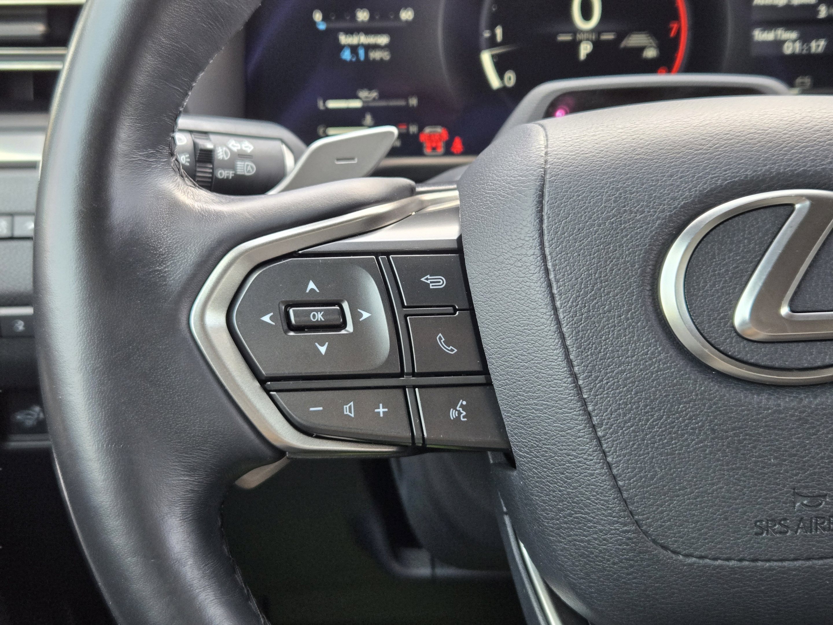 Used 2024 Lexus GX 550 w/ Cold Area Package AWD/4WD image 27