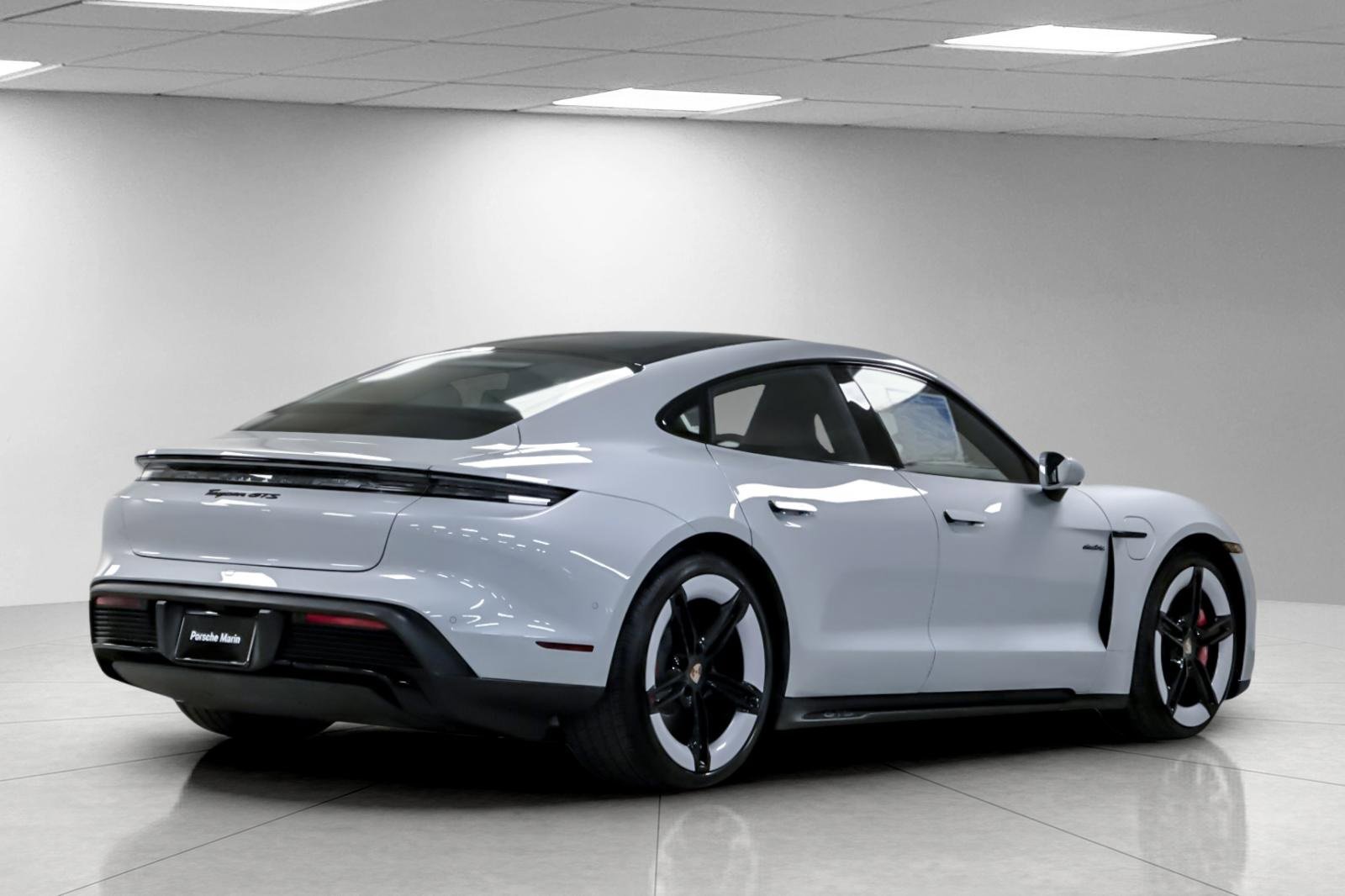 New 2025 Porsche Taycan GTS image 8