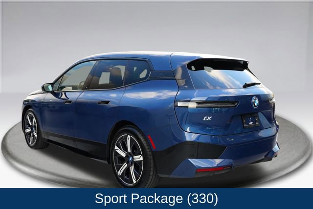 Used 2023 BMW iX xDrive50 w/ Premium Package AWD/4WD image 14