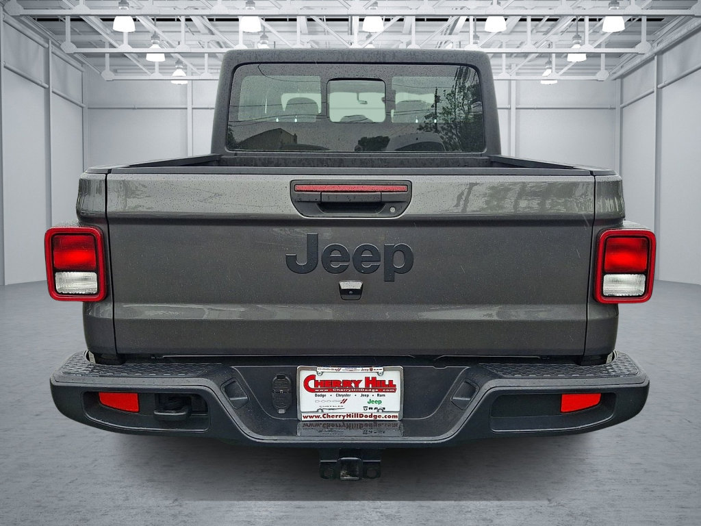 Used 2023 Jeep Gladiator Sport w/ Trailer Tow Package AWD/4WD image 4