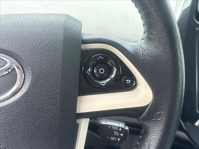 Used 2016 Toyota Prius Three FWD image 18