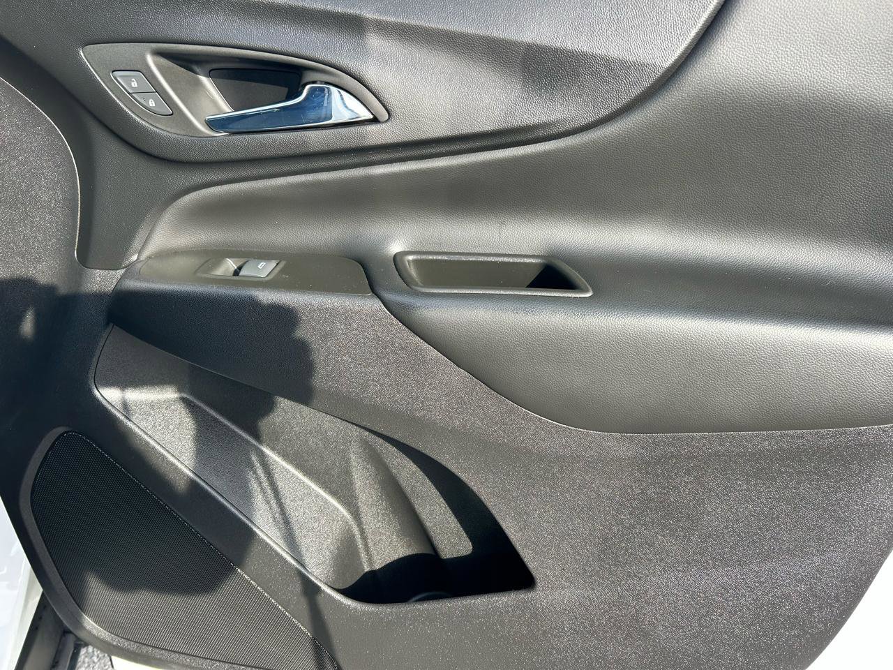Used 2022 Chevrolet Equinox LT FWD image 11