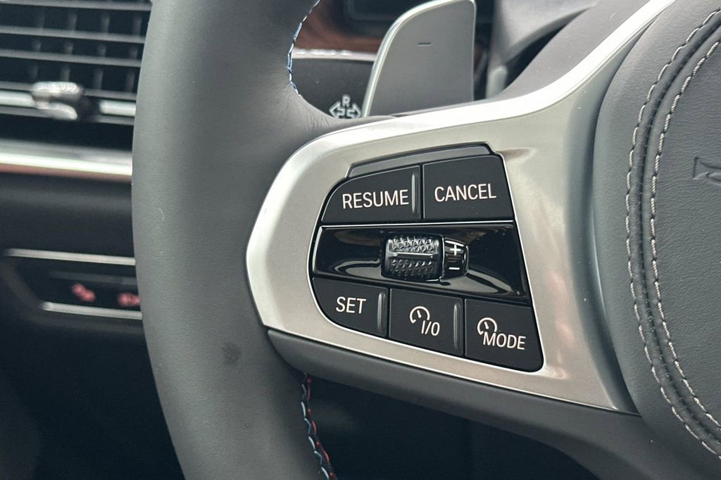 New 2026 BMW X7 M60i image 26