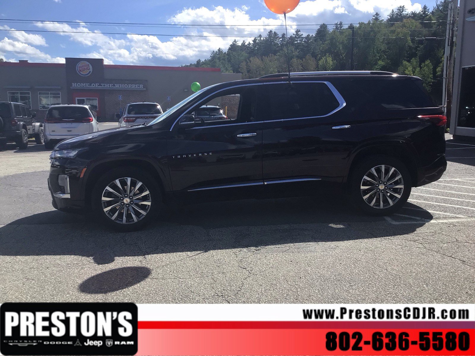 Used 2023 Chevrolet Traverse Premier AWD/4WD image 2