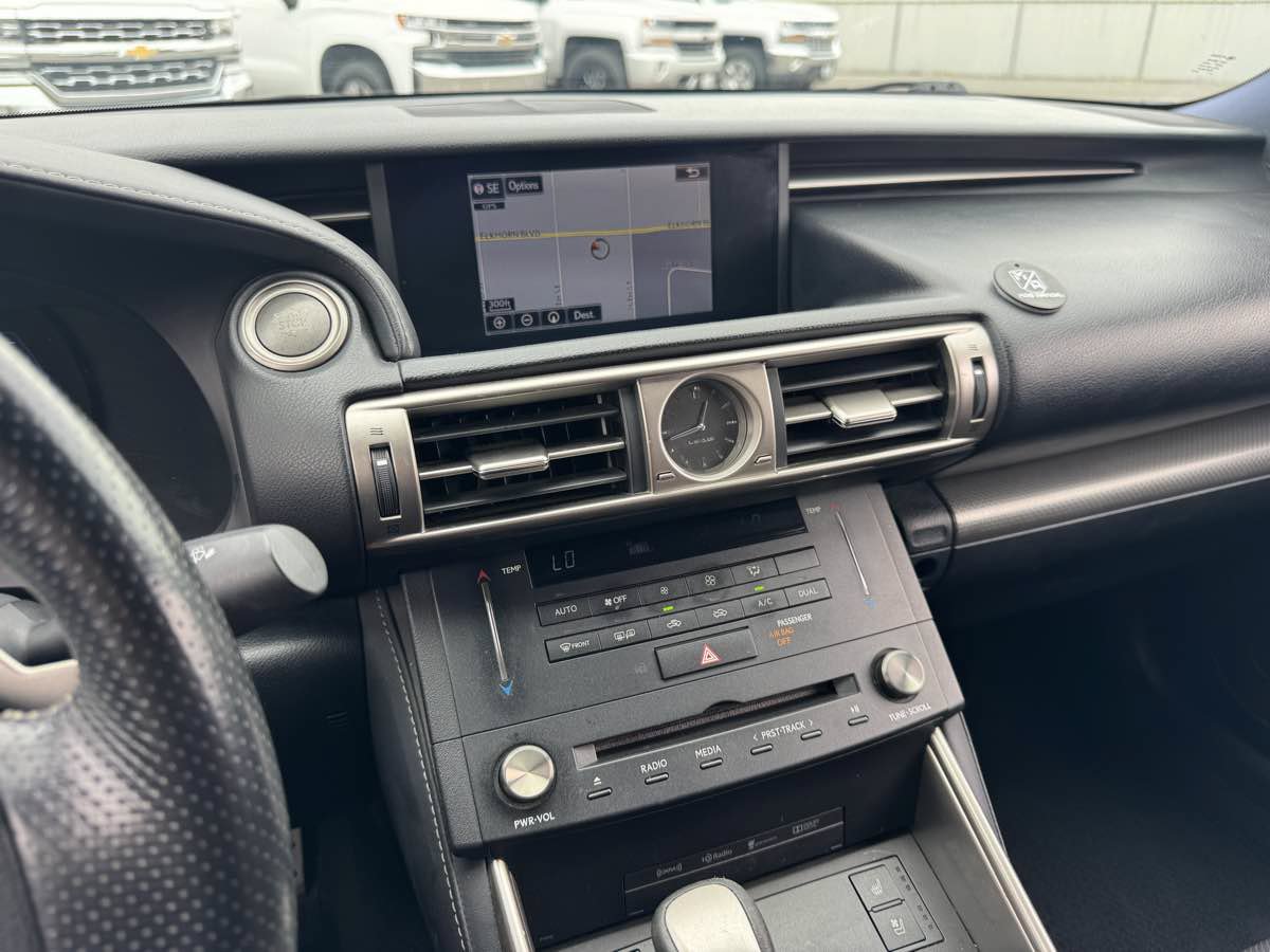 Used 2016 Lexus IS 200t w/ F Sport Package RWD image 28