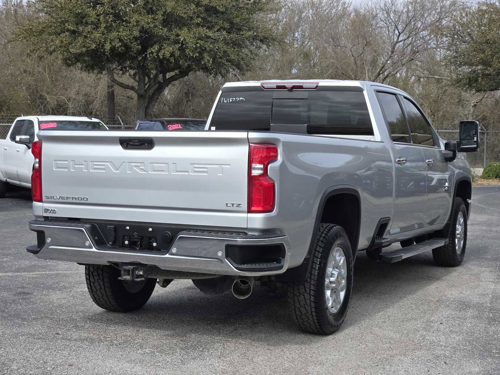 Certified 2022 Chevrolet Silverado 3500 LTZ w/ LTZ Texas Edition image 7