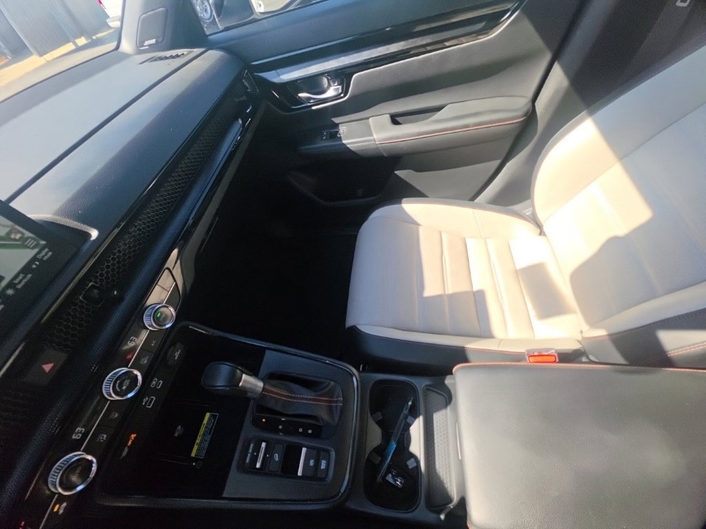 Certified 2025 Honda CR-V Sport Touring image 25