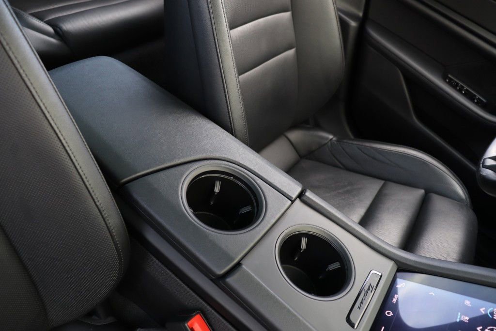 Used 2020 Porsche Taycan 4S image 56