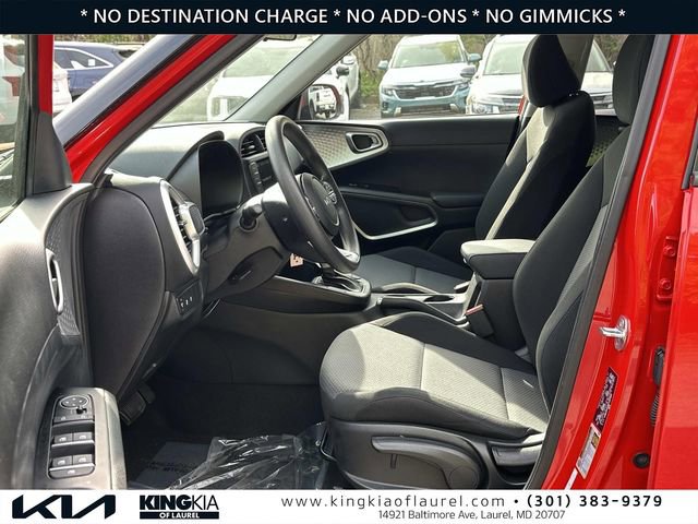 Used 2023 Kia Soul LX w/ LX Technology Package FWD image 21