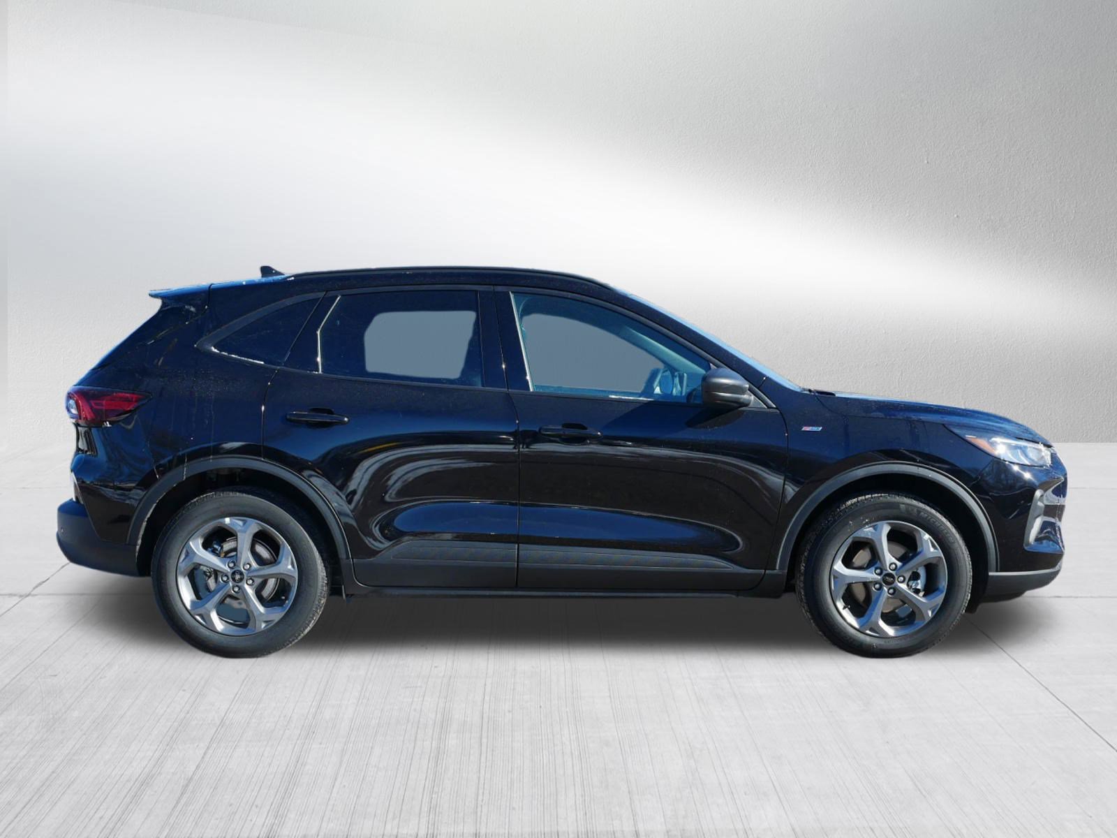 Used 2026 Ford Escape ST-Line w/ Tech Pack #1 AWD/4WD image 8