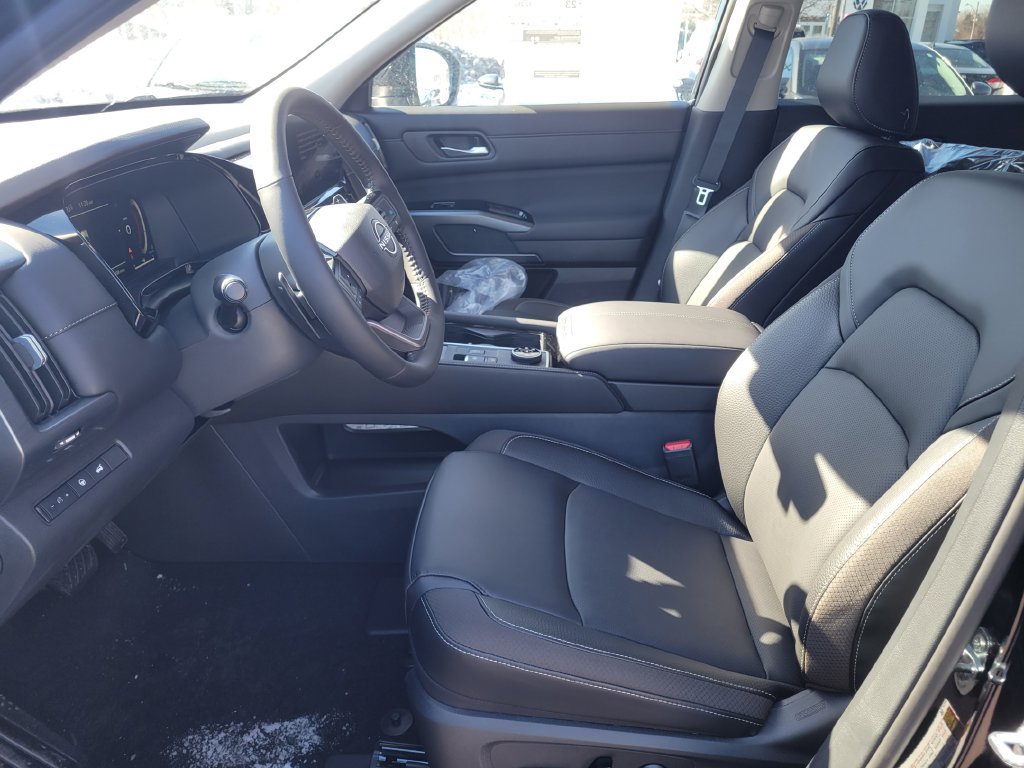 New 2026 Nissan Pathfinder SL AWD/4WD image 14