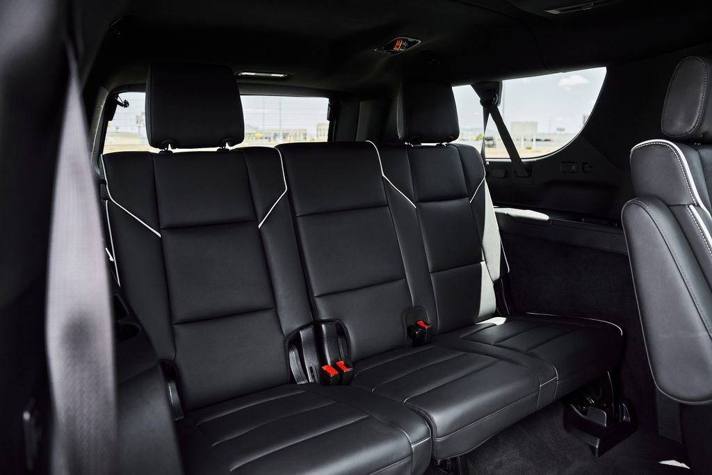 Used 2025 Cadillac Escalade ESV Sport AWD/4WD image 44