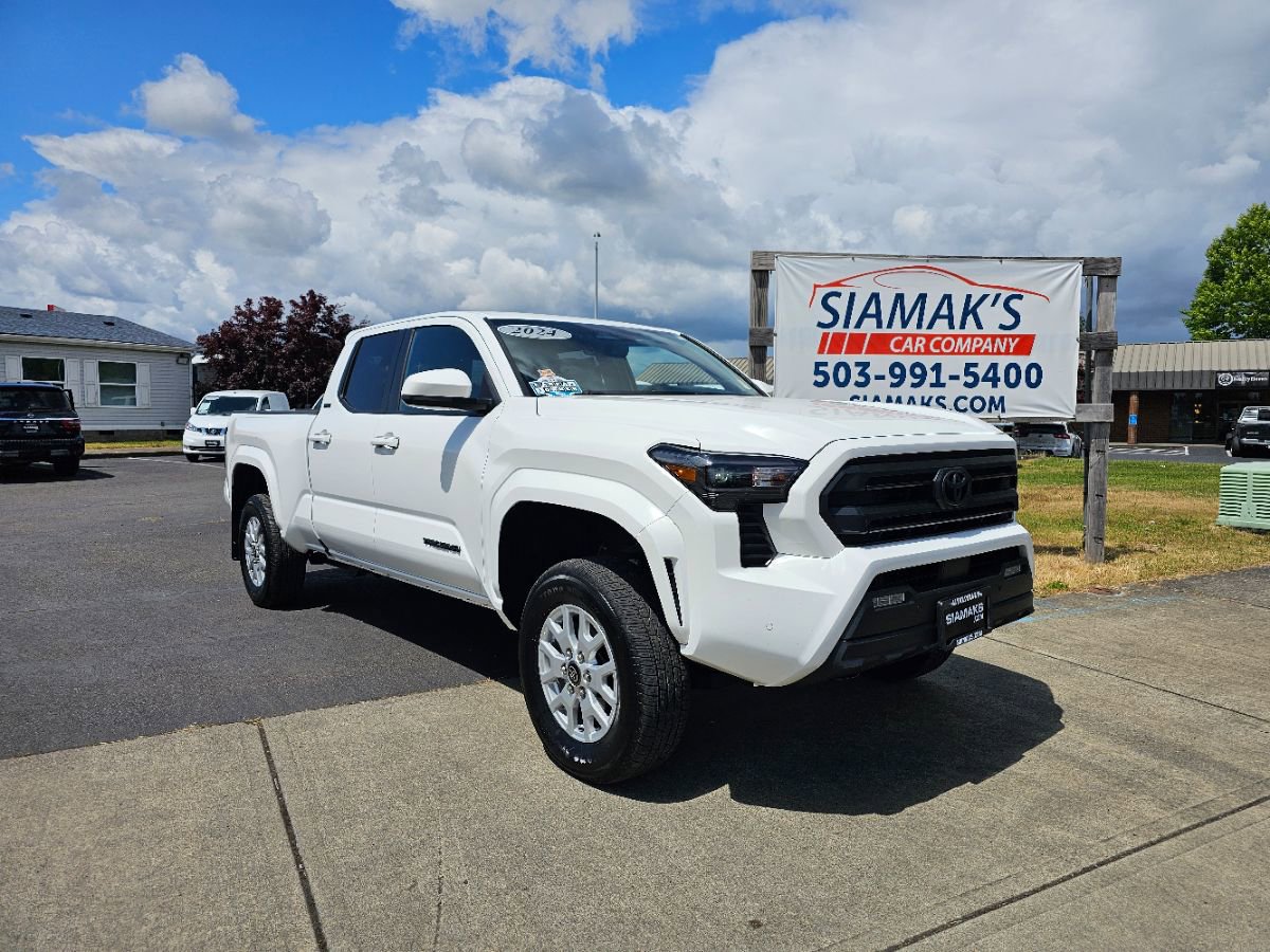 Used 2024 Toyota Tacoma SR5 image 1