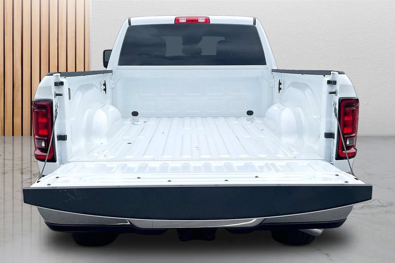 New 2026 RAM 2500 Big Horn AWD/4WD image 24