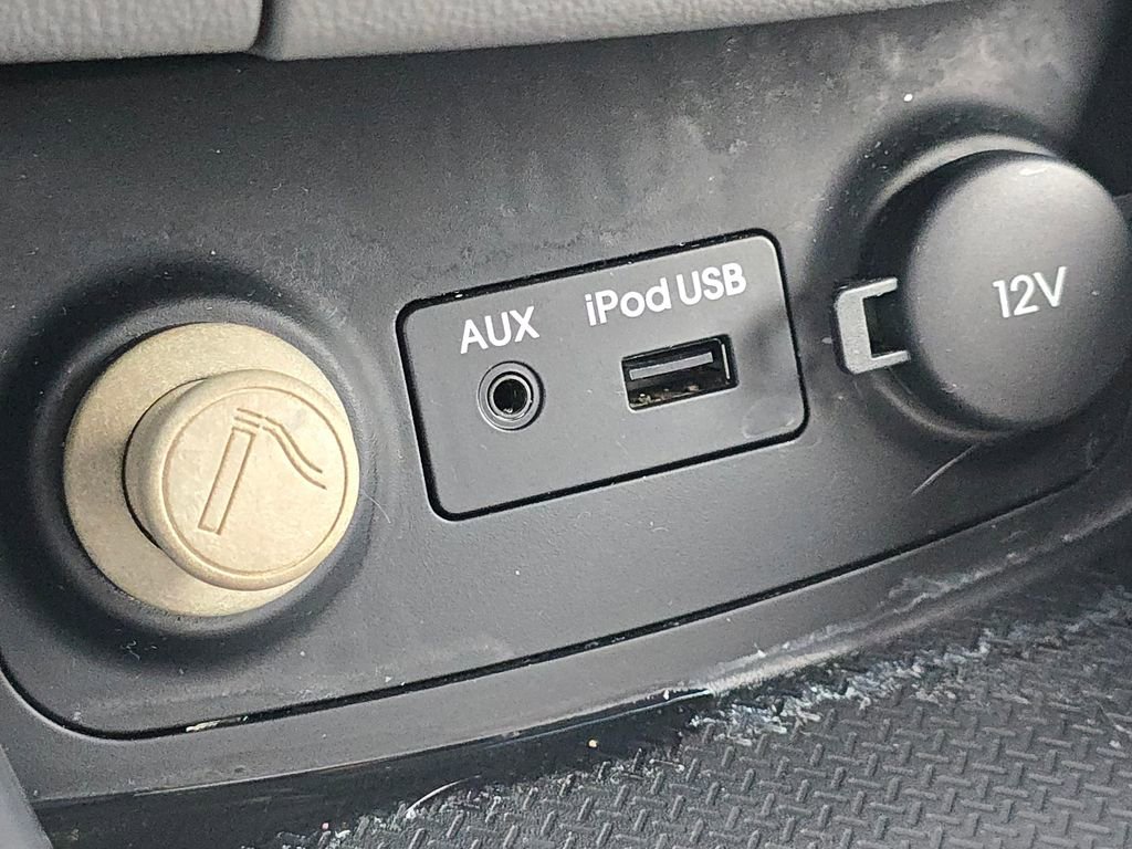 Used 2010 Hyundai Elantra GLS image 3