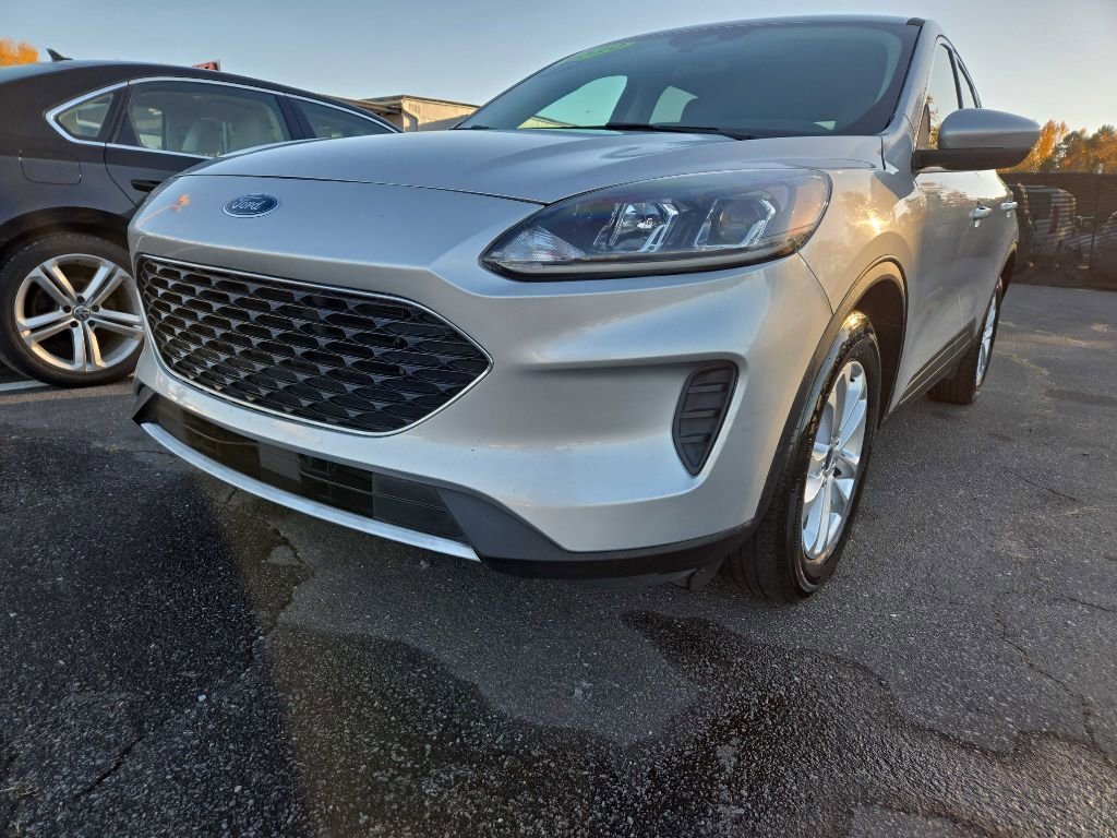 Used 2020 Ford Escape SE