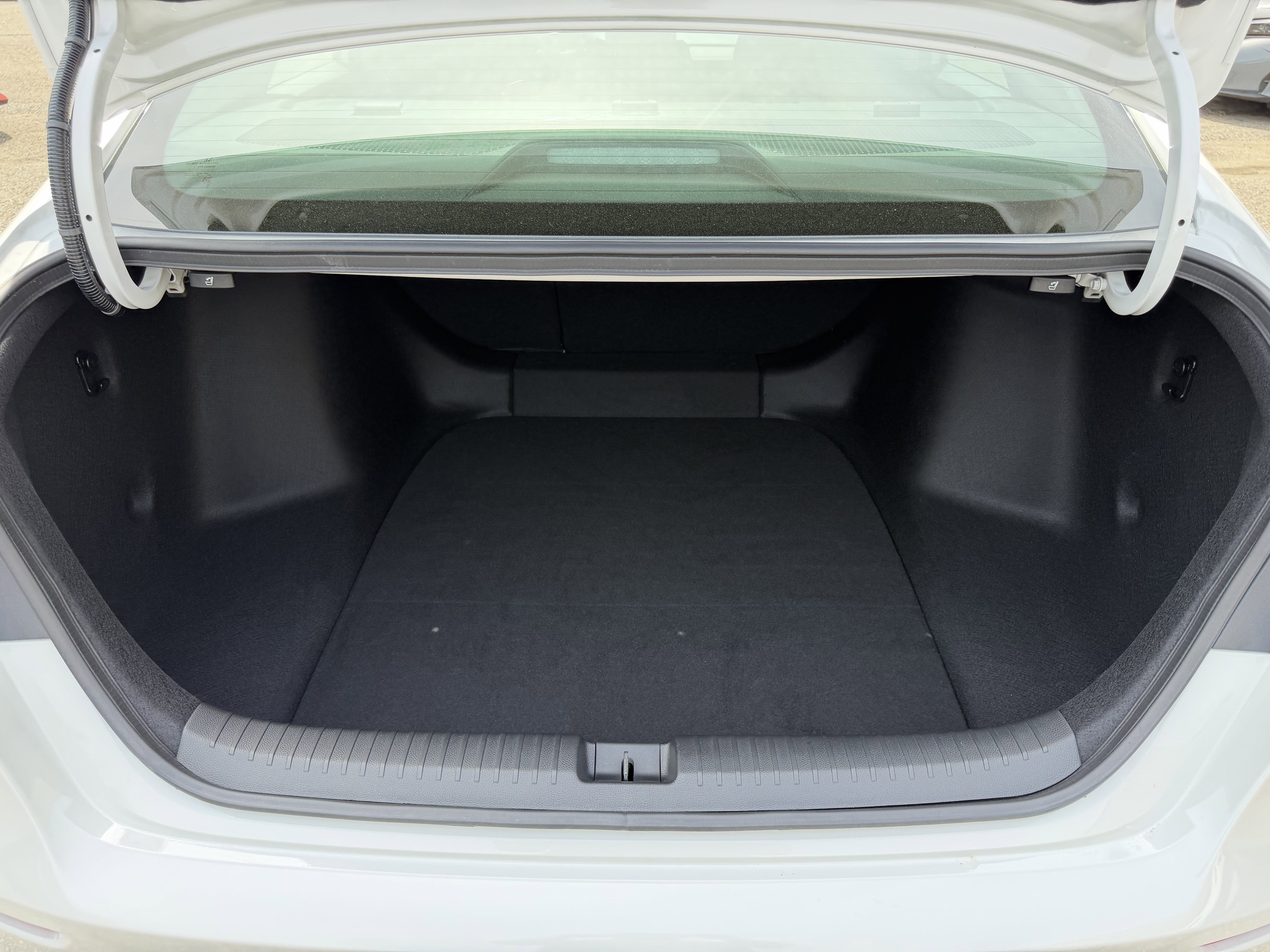 Used 2025 Honda Accord SE image 31