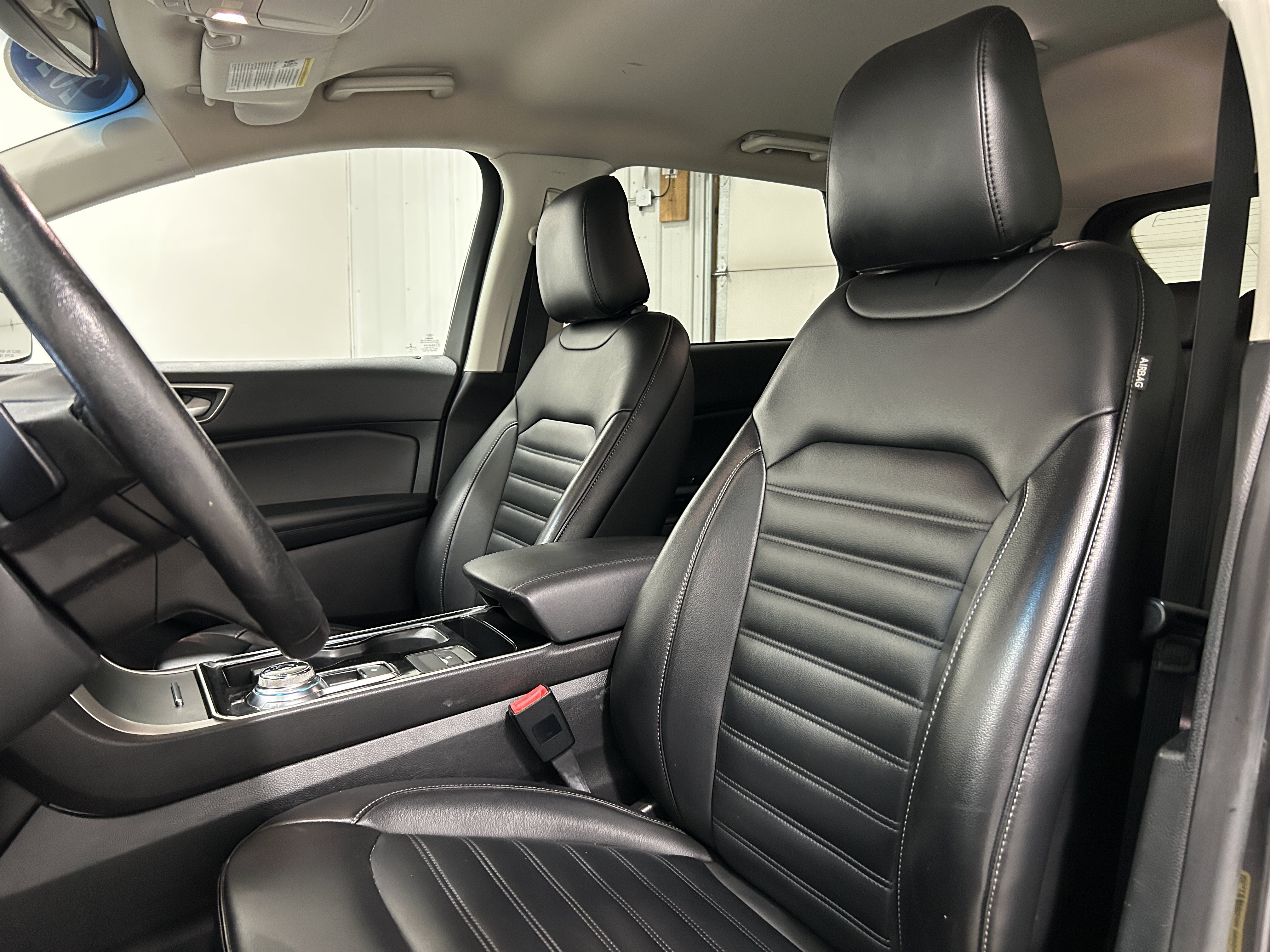 Used 2020 Ford Edge SEL w/ Convenience Package AWD/4WD image 25