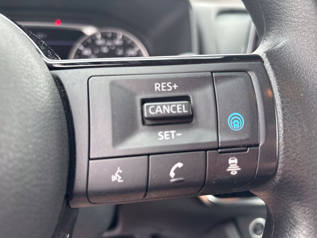 Certified 2022 Nissan Rogue SV AWD/4WD image 22