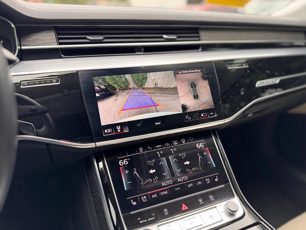 Used 2023 Audi A8 L 3.0T AWD/4WD image 18