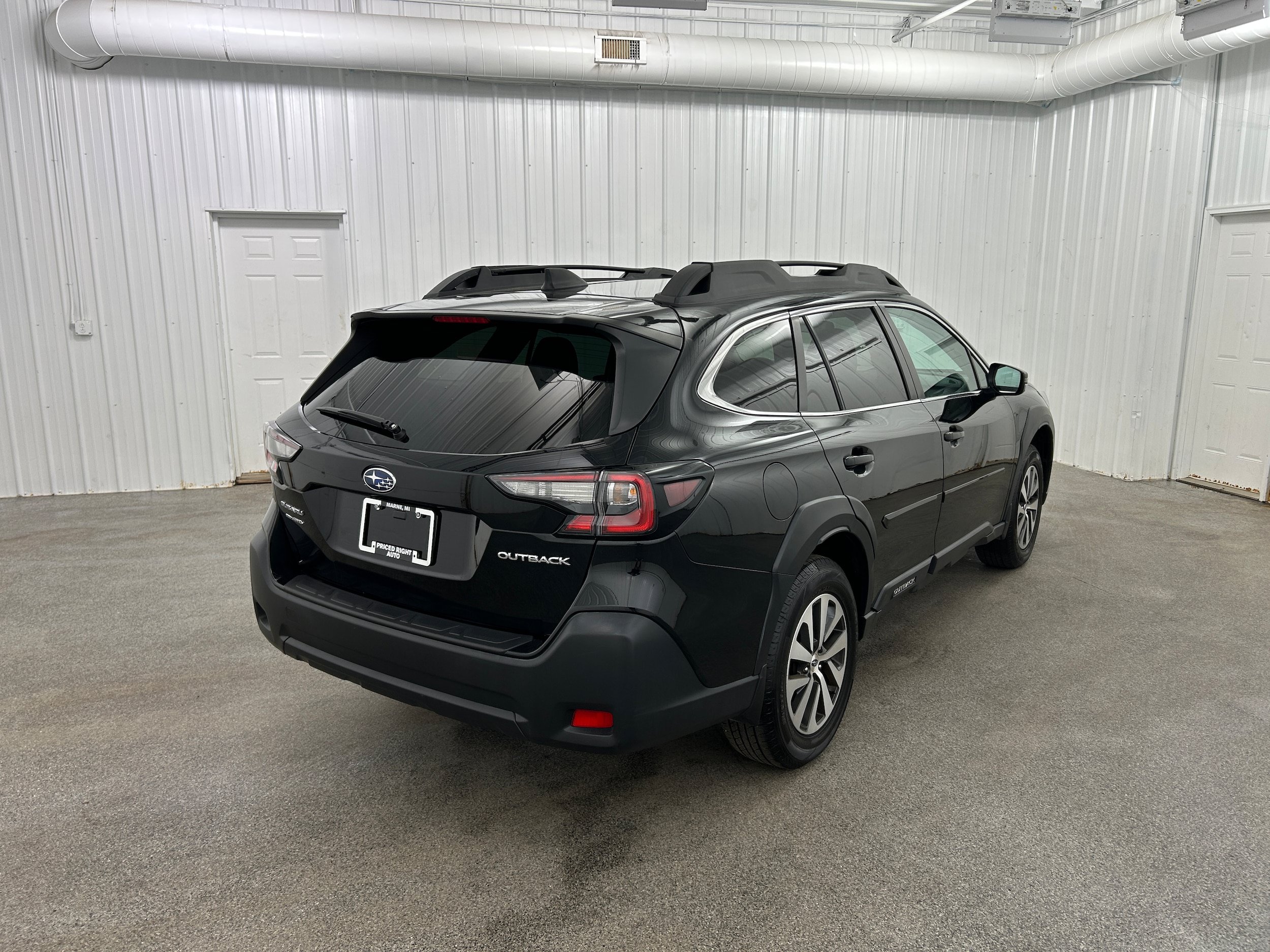 Used 2023 Subaru Outback Premium AWD/4WD image 36