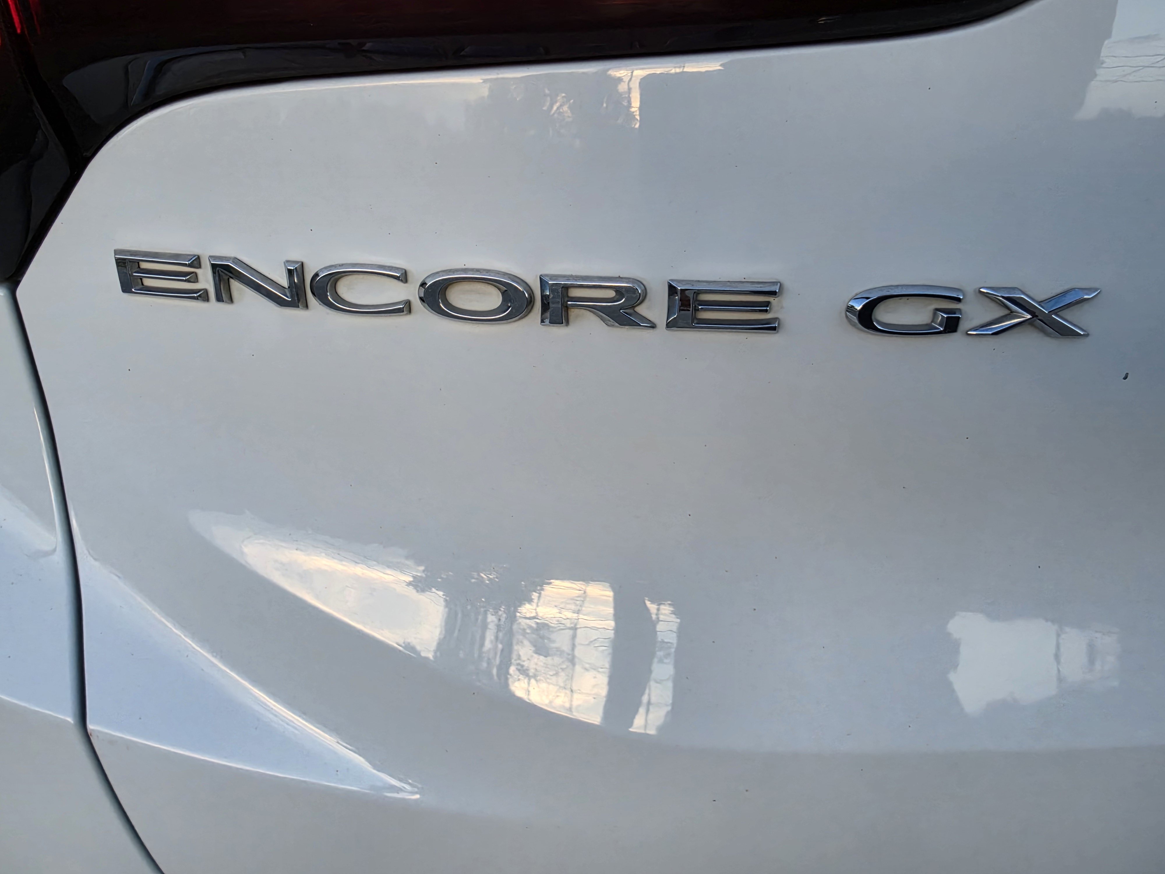 Used 2020 Buick Encore GX Preferred w/ Cold Weather Comfort Package FWD image 10