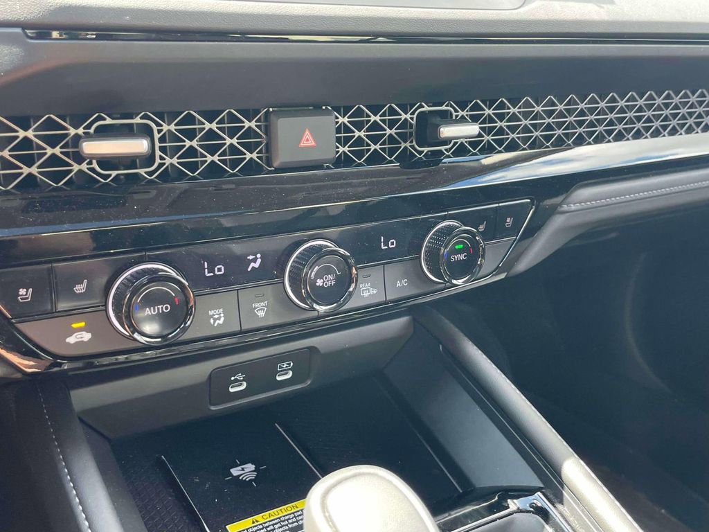 Certified 2025 Honda Accord Touring image 31