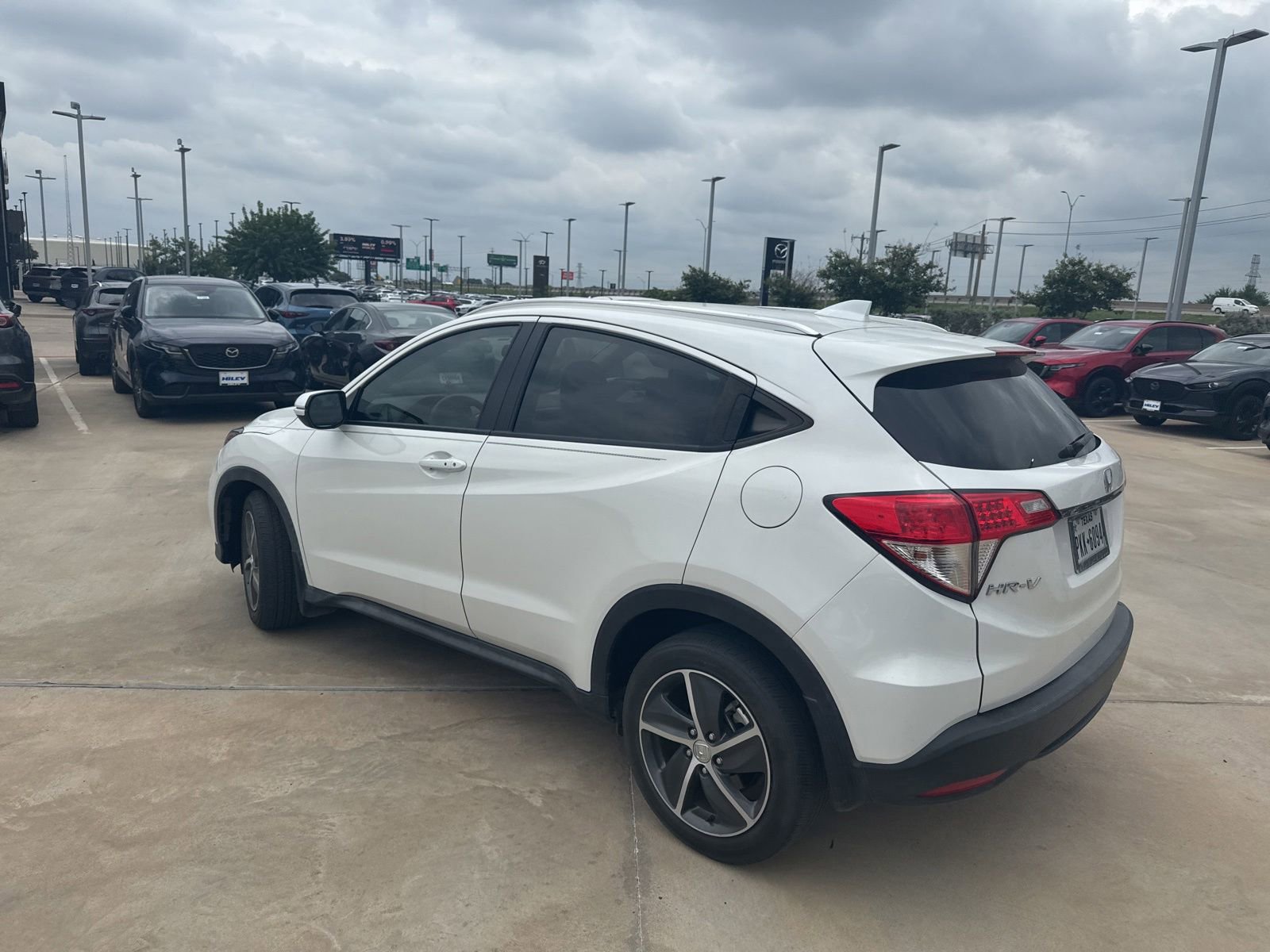 Used 2021 Honda HR-V EX image 14
