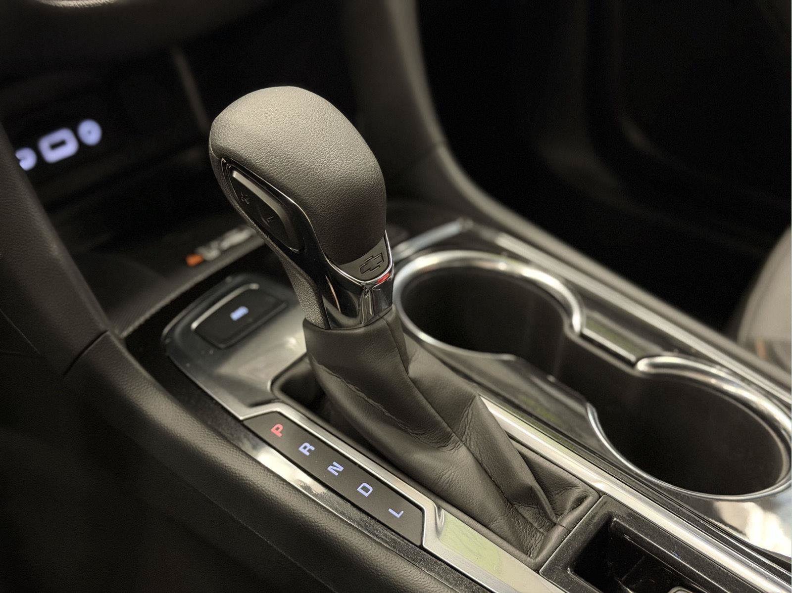Used 2024 Chevrolet Equinox Premier AWD/4WD image 19