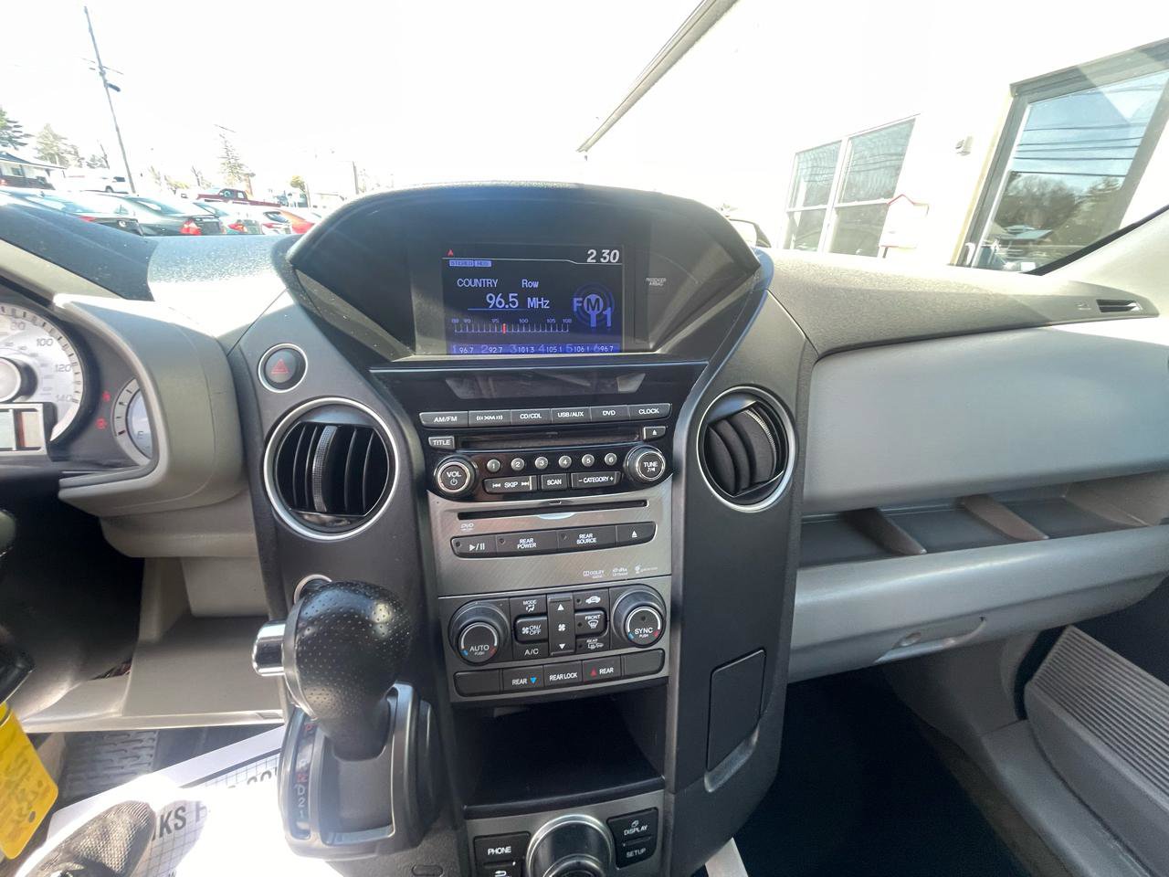 Used 2015 Honda Pilot SE image 16