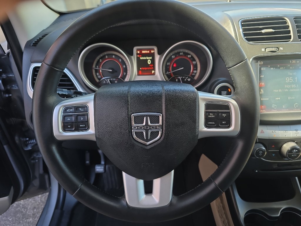 Used 2017 Dodge Journey SE w/ Flexible Seating Group image 13