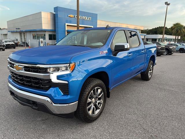 New 2026 Chevrolet Silverado 1500 LT w/ Z71 Off-Road Package image 3