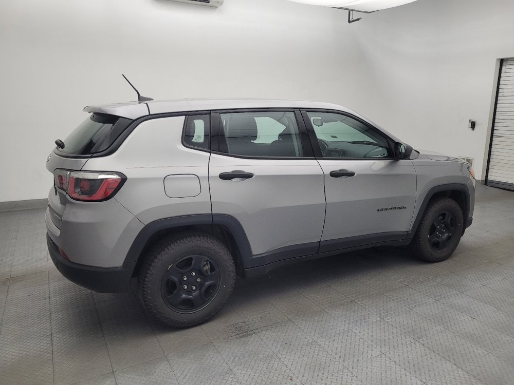 Used 2019 Jeep Compass Sport FWD image 10